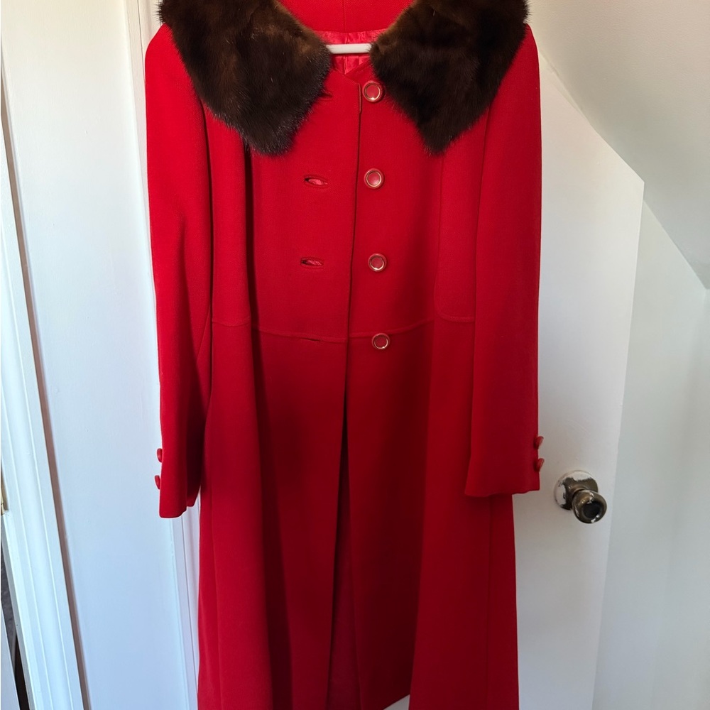 Vintage Elegant Red Coat with Real Fur Collar